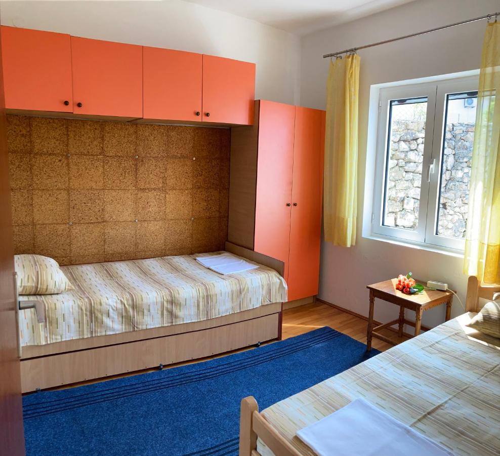 Apartman Carmak Ulcinj Exteriör bild
