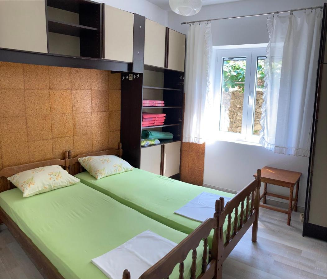 Apartman Carmak Ulcinj Exteriör bild